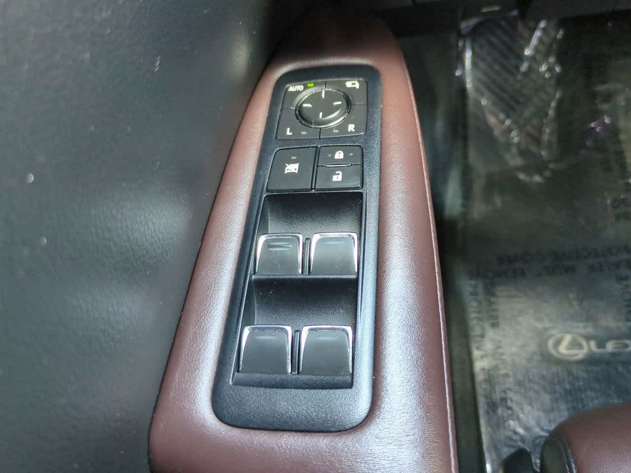 Thumbnail: 2017 Lexus RX - 24