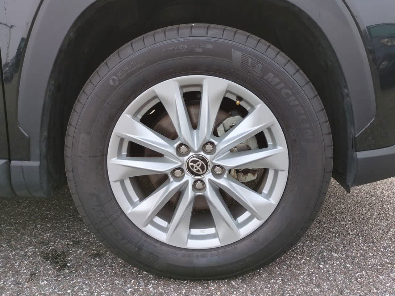 Thumbnail: 2025 Toyota Corolla Cross - 11