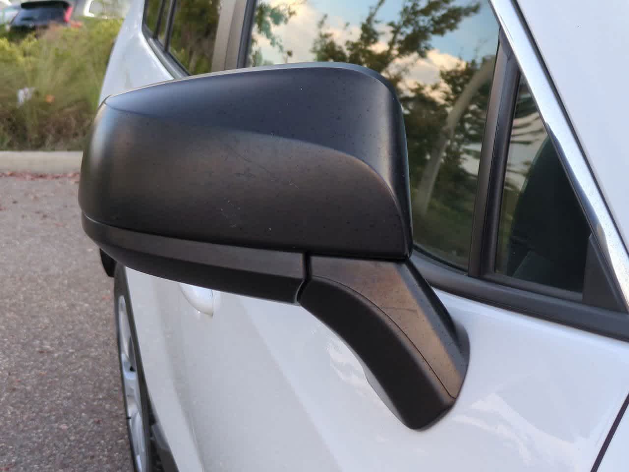 Thumbnail: 2020 Toyota RAV4 - 12