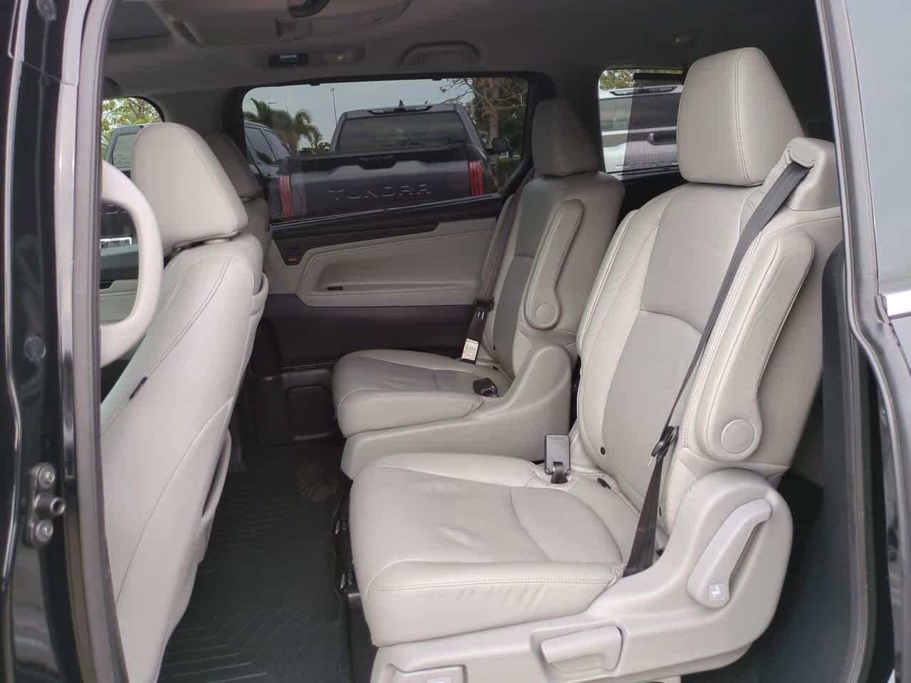 Thumbnail: 2019 Honda Odyssey - 14