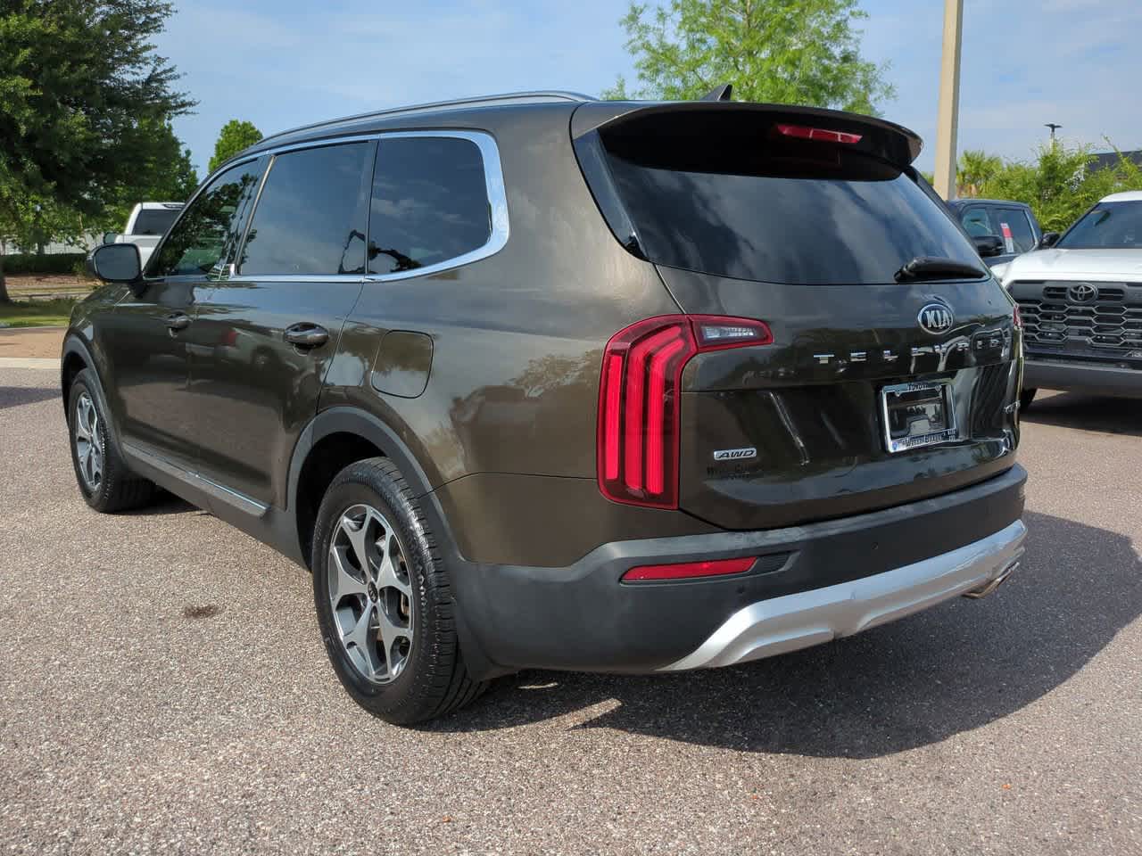 Thumbnail: 2020 Kia Telluride - 4