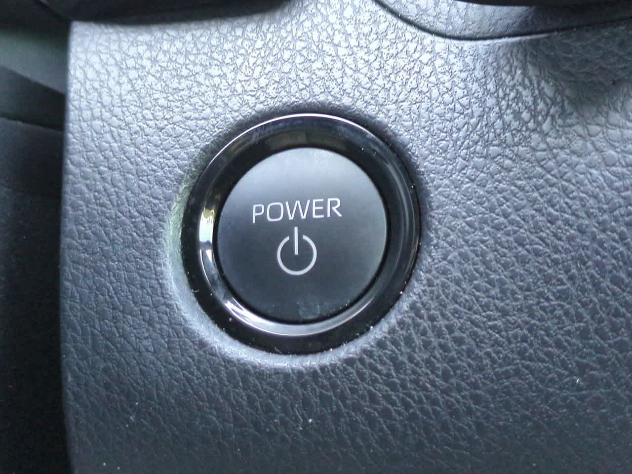 Thumbnail: 2025 Toyota Camry - 25