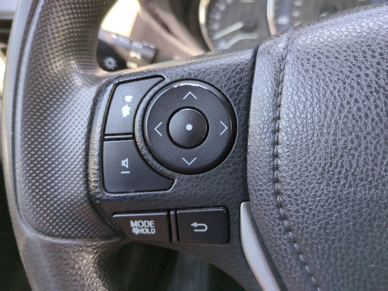 Thumbnail: 2015 Toyota Corolla - 22