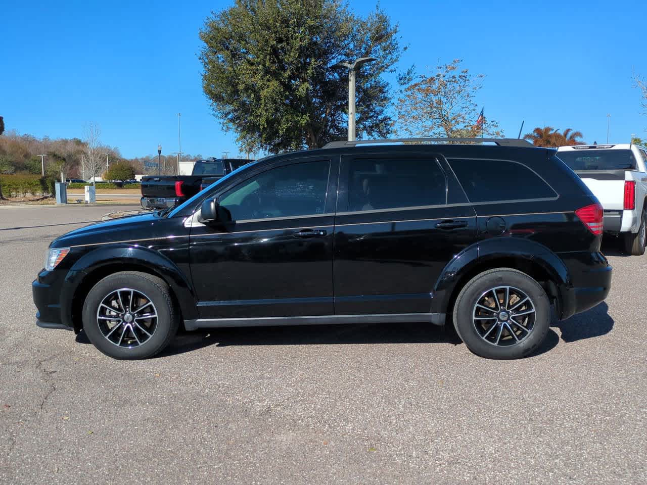 Thumbnail: 2020 Dodge Journey - 3