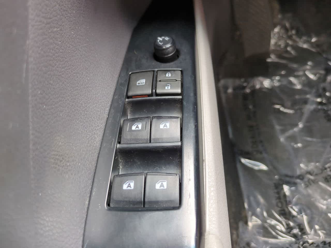 Thumbnail: 2018 Toyota Camry - 21