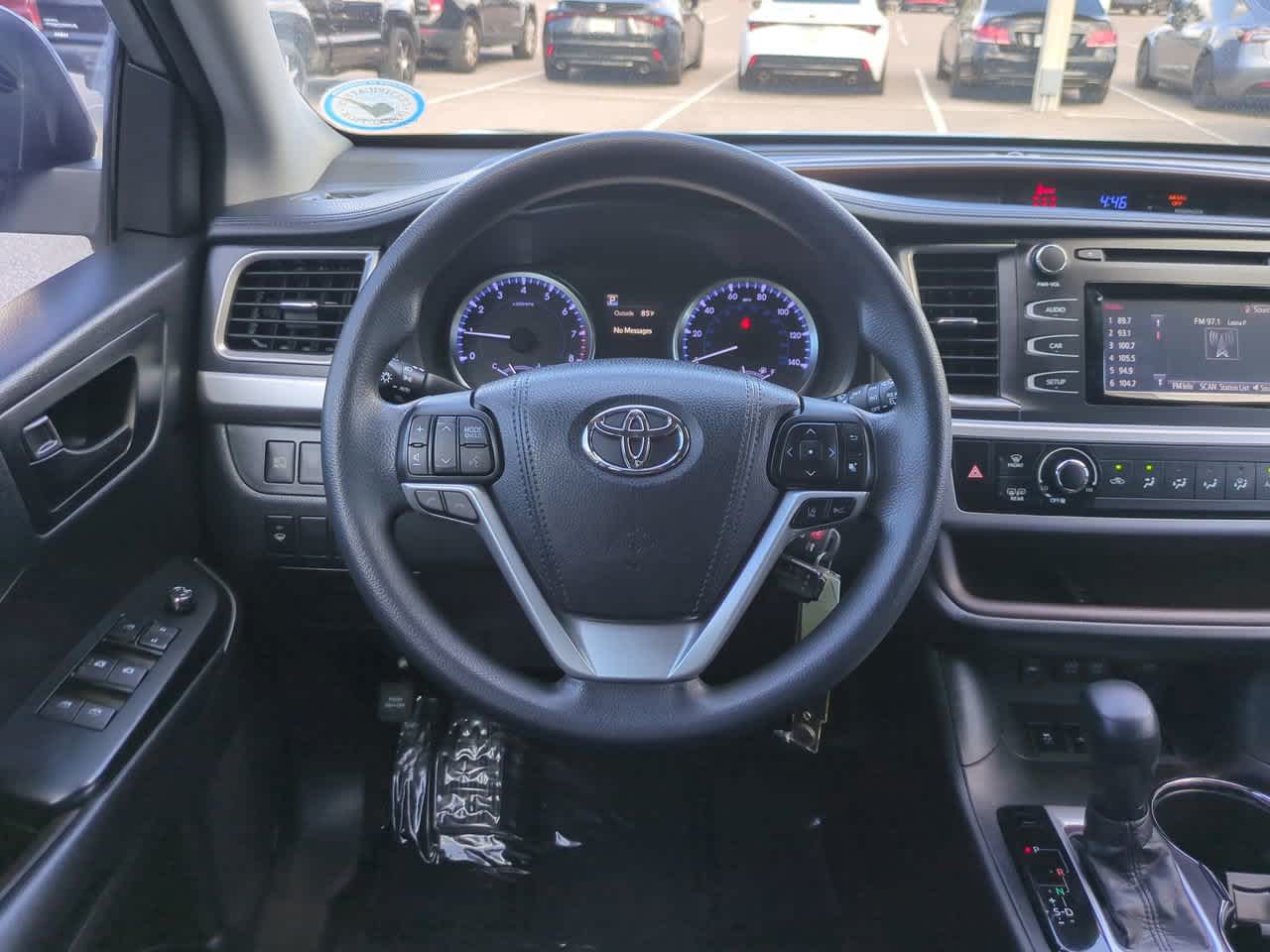 Thumbnail: 2018 Toyota Highlander - 16