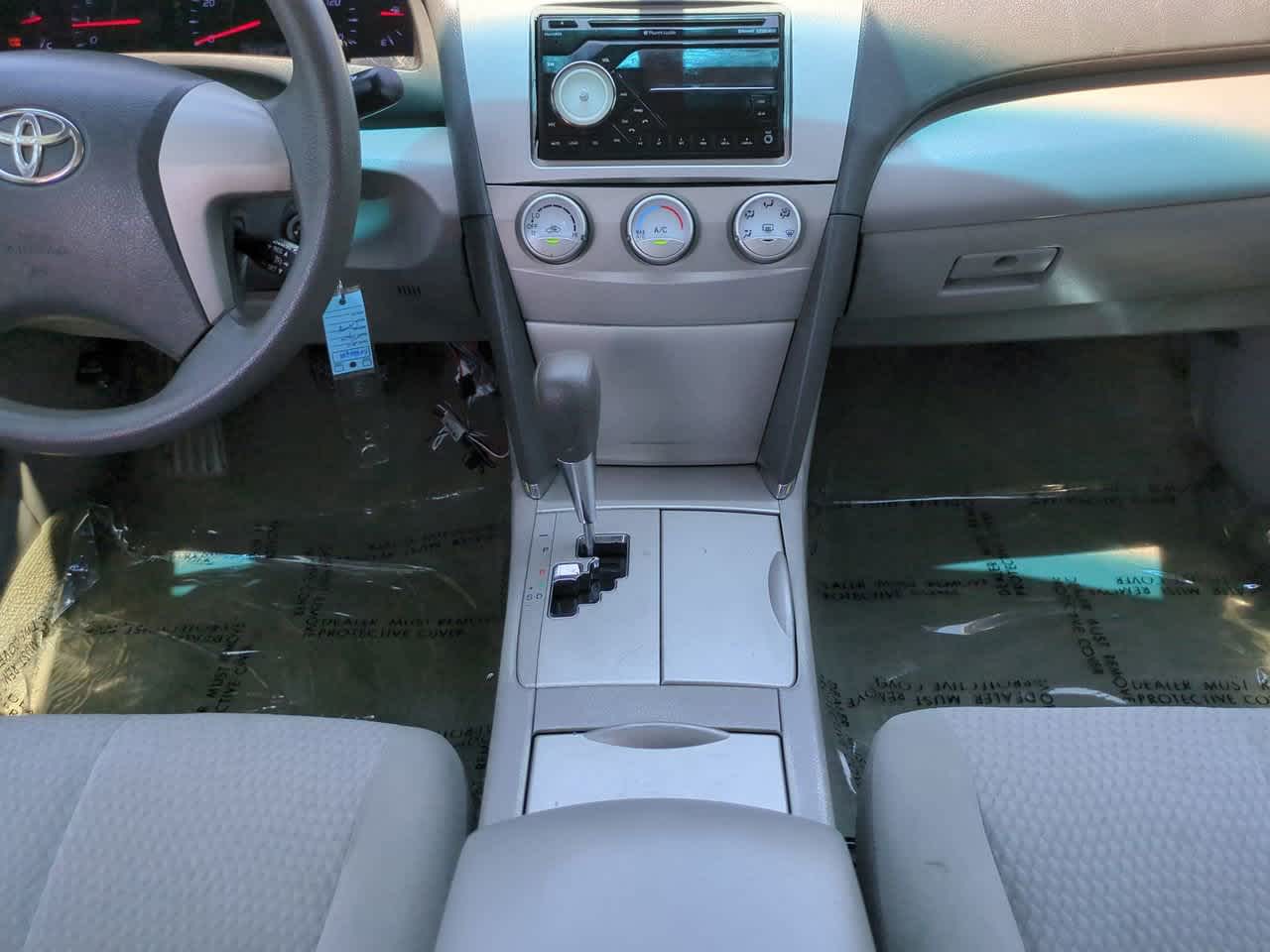 Thumbnail: 2011 Toyota Camry - 17