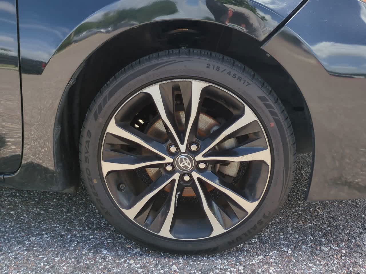 Thumbnail: 2018 Toyota Corolla - 11