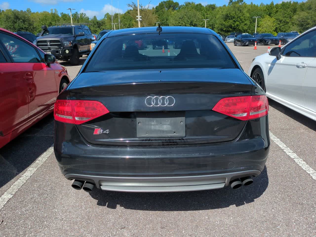 Thumbnail: 2010 Audi S4 - 4