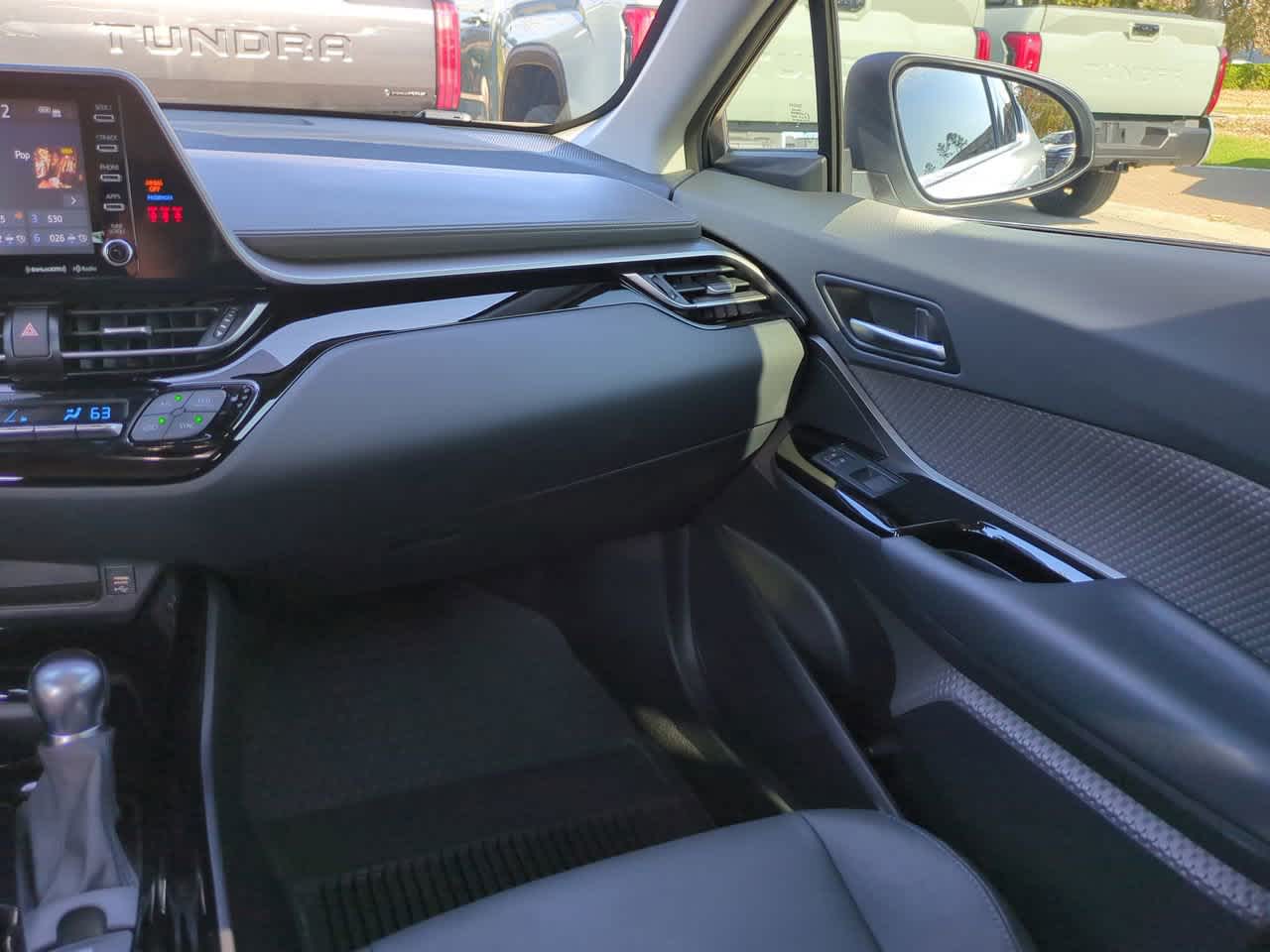 Thumbnail: 2022 Toyota C-HR - 16