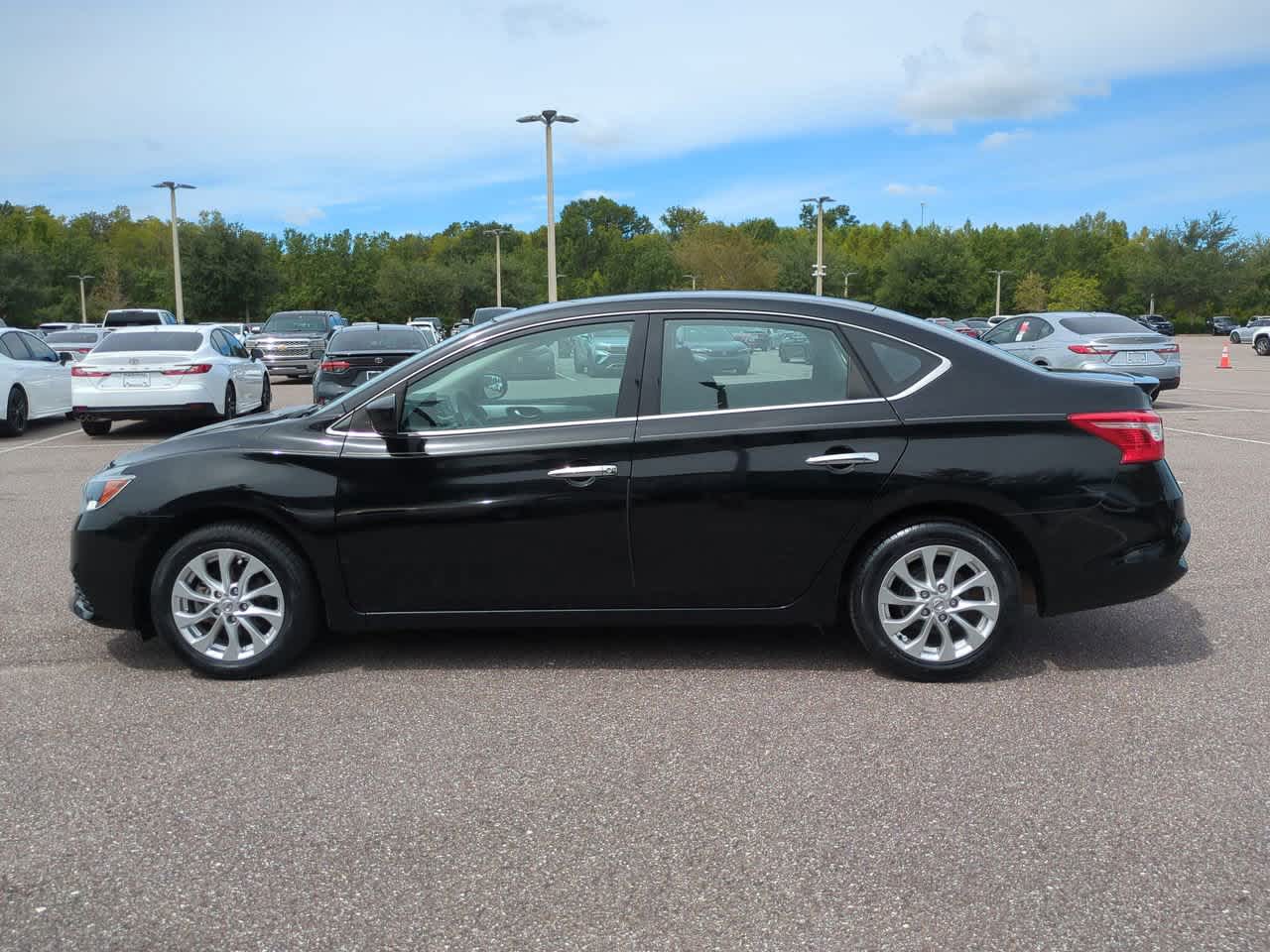 Thumbnail: 2017 Nissan Sentra - 3