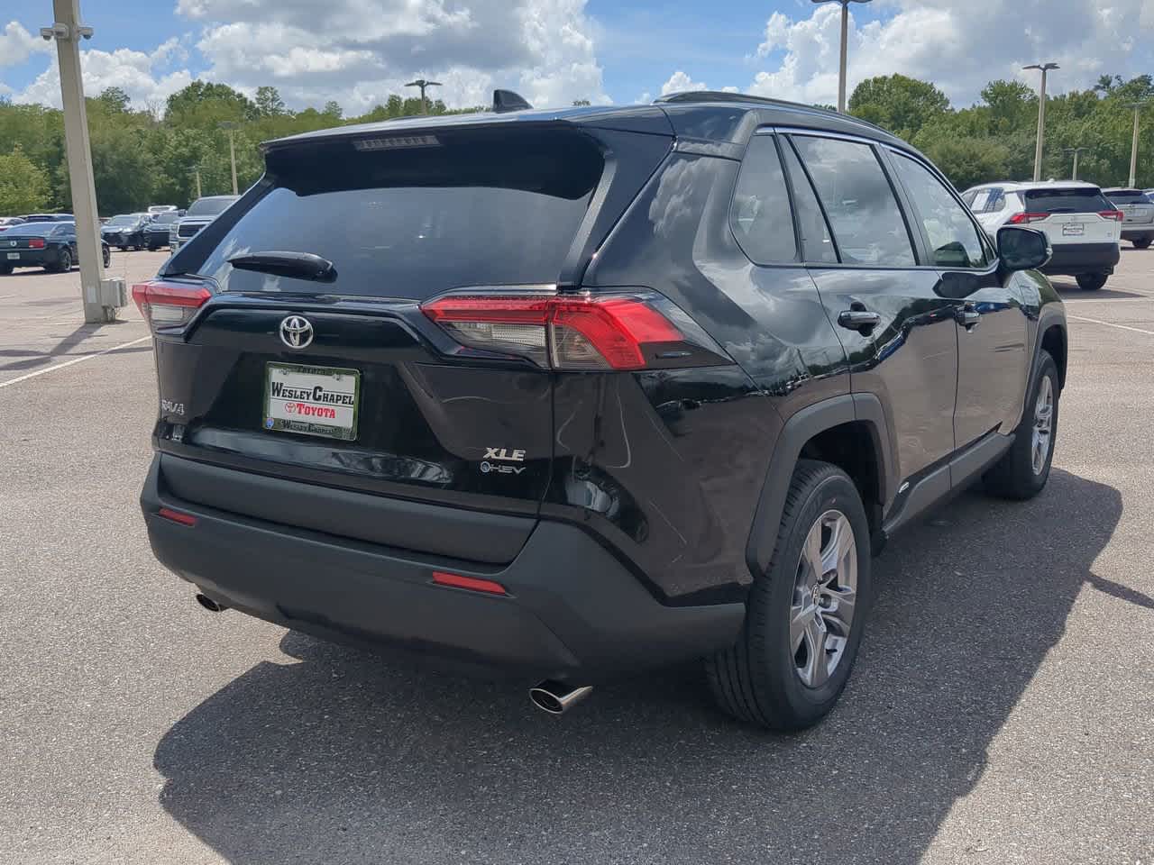 Thumbnail: 2025 Toyota RAV4 - 6