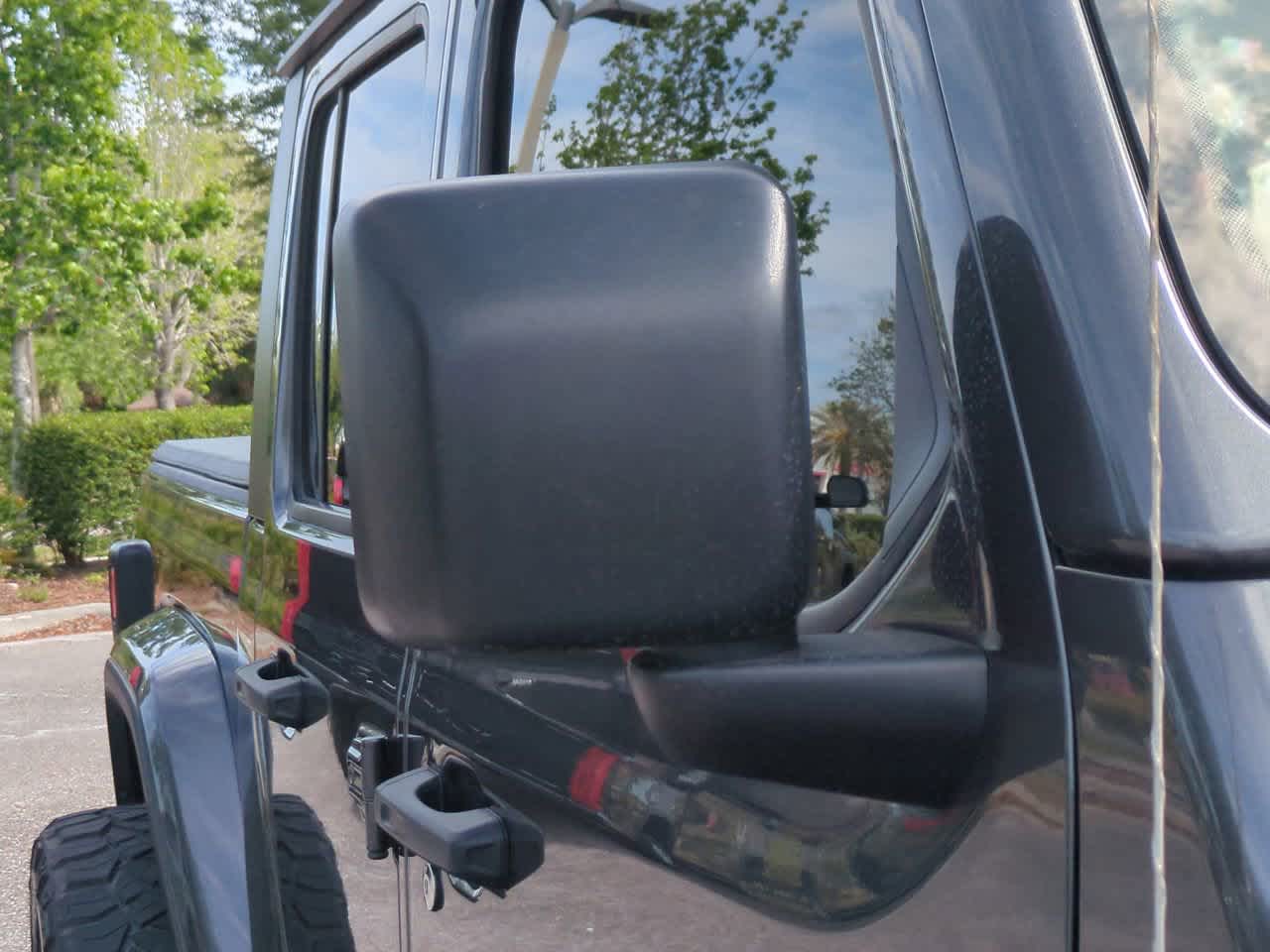 Thumbnail: 2020 Jeep Gladiator - 12