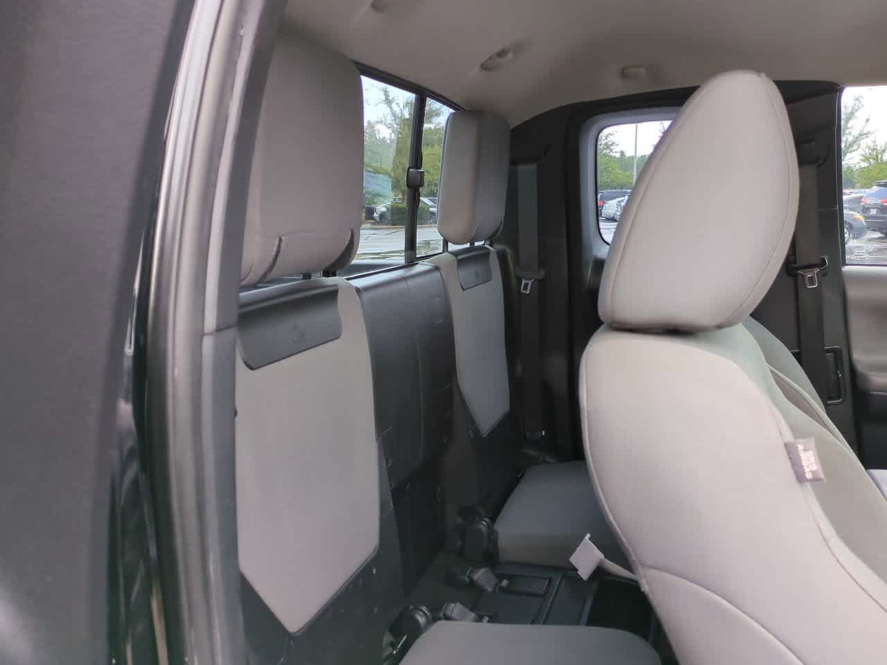 2018 Toyota Tacoma SR 13