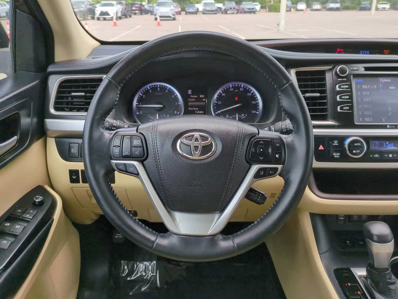 2018 Toyota Highlander XLE 16