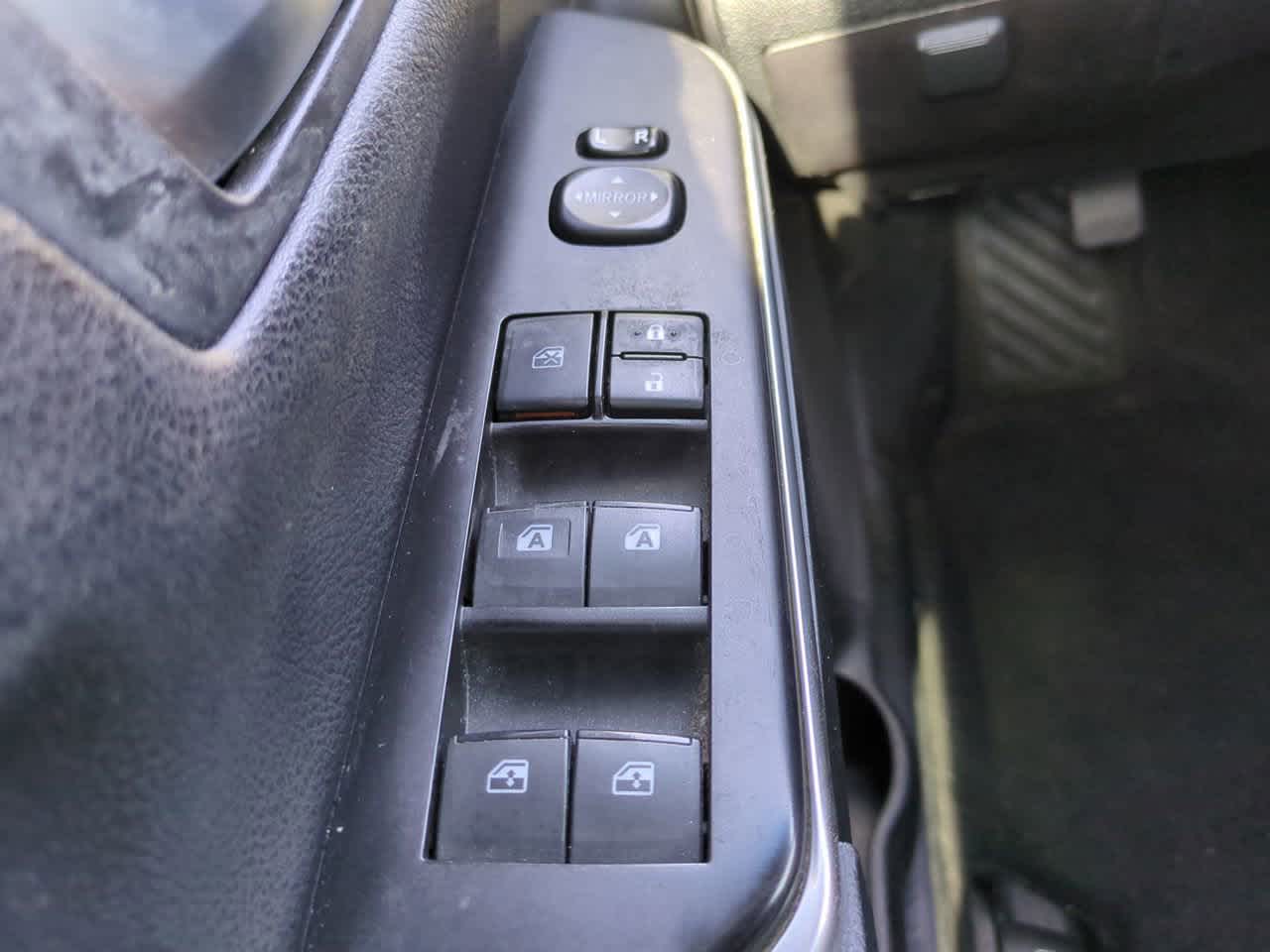Thumbnail: 2016 Toyota Camry - 20
