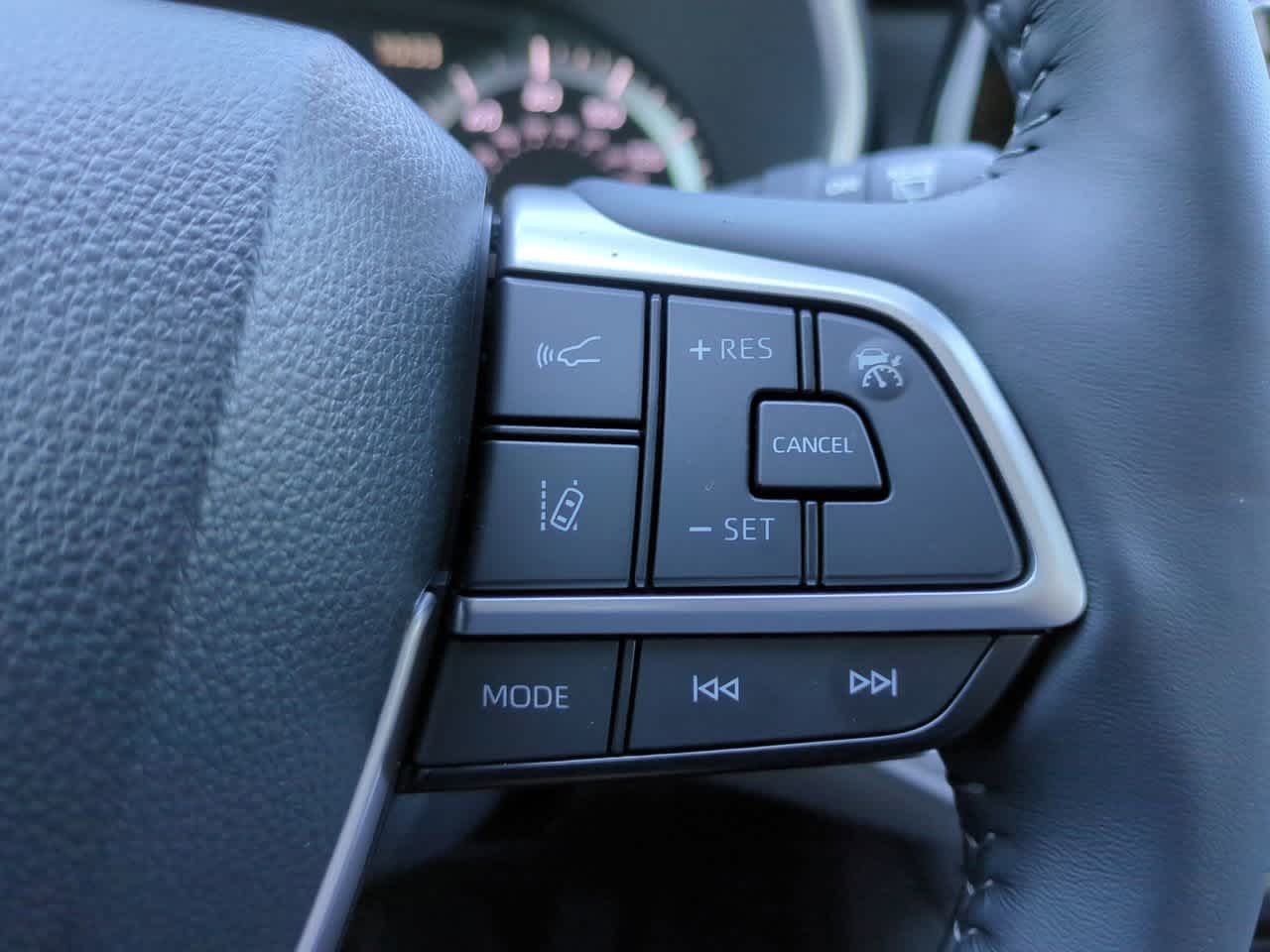 Thumbnail: 2026 Toyota Highlander - 26