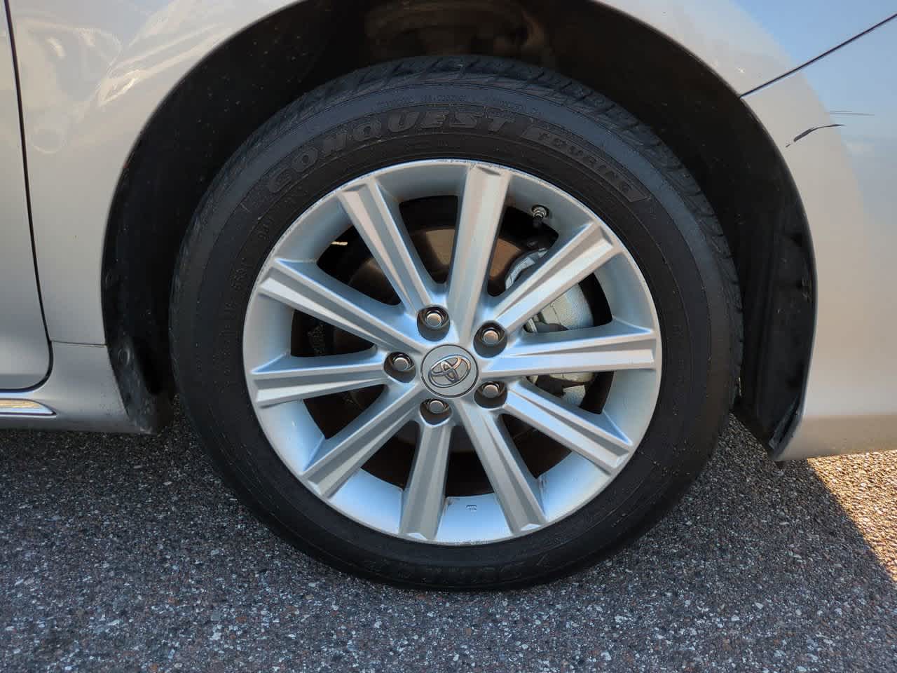 Thumbnail: 2012 Toyota Camry - 10