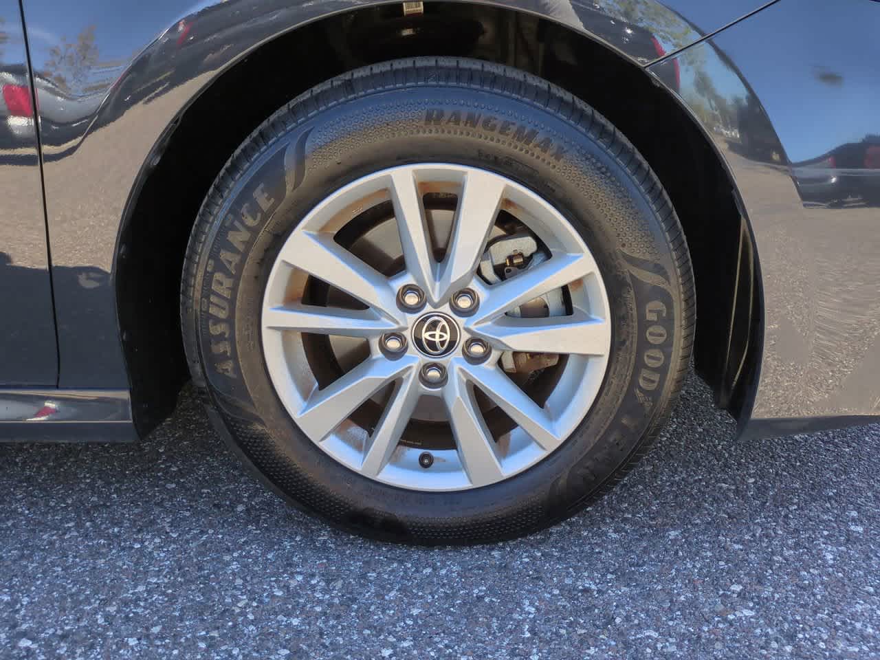 Thumbnail: 2025 Toyota Camry - 11