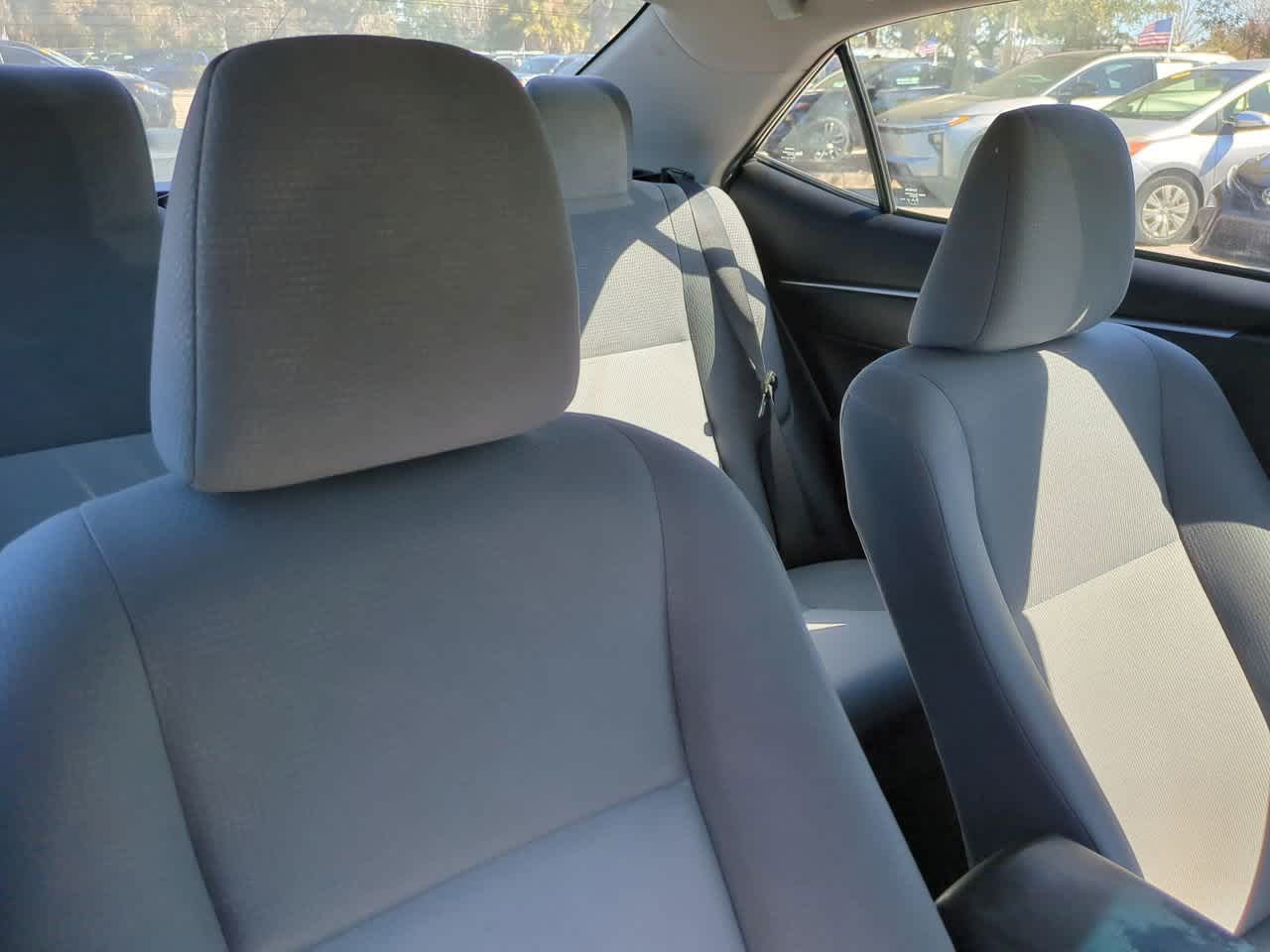 Thumbnail: 2015 Toyota Corolla - 7