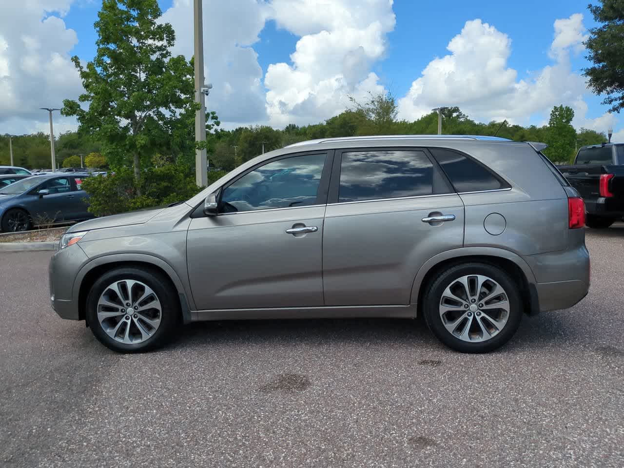 Thumbnail: 2015 Kia Sorento - 3