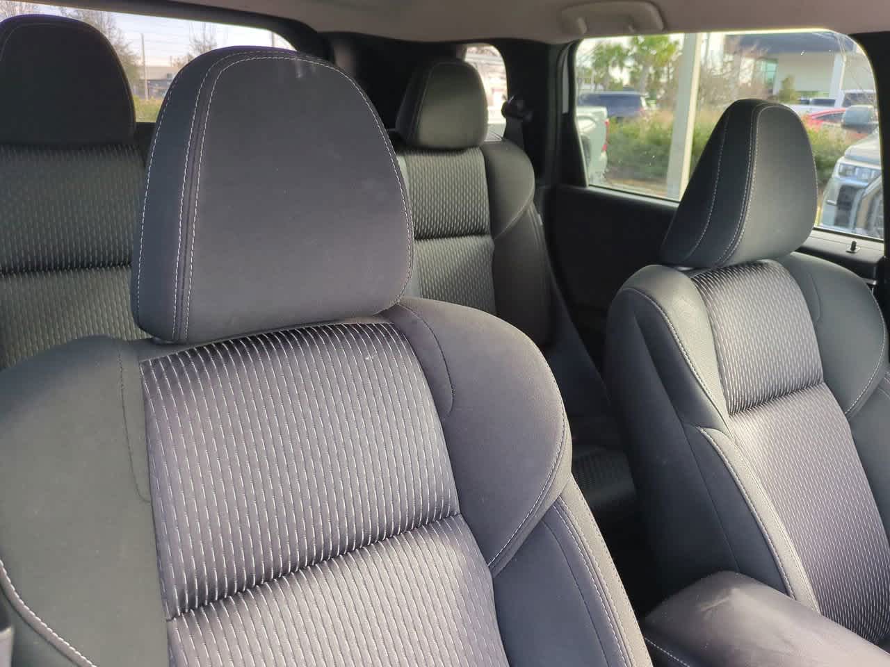 Thumbnail: 2022 Mitsubishi Outlander - 7