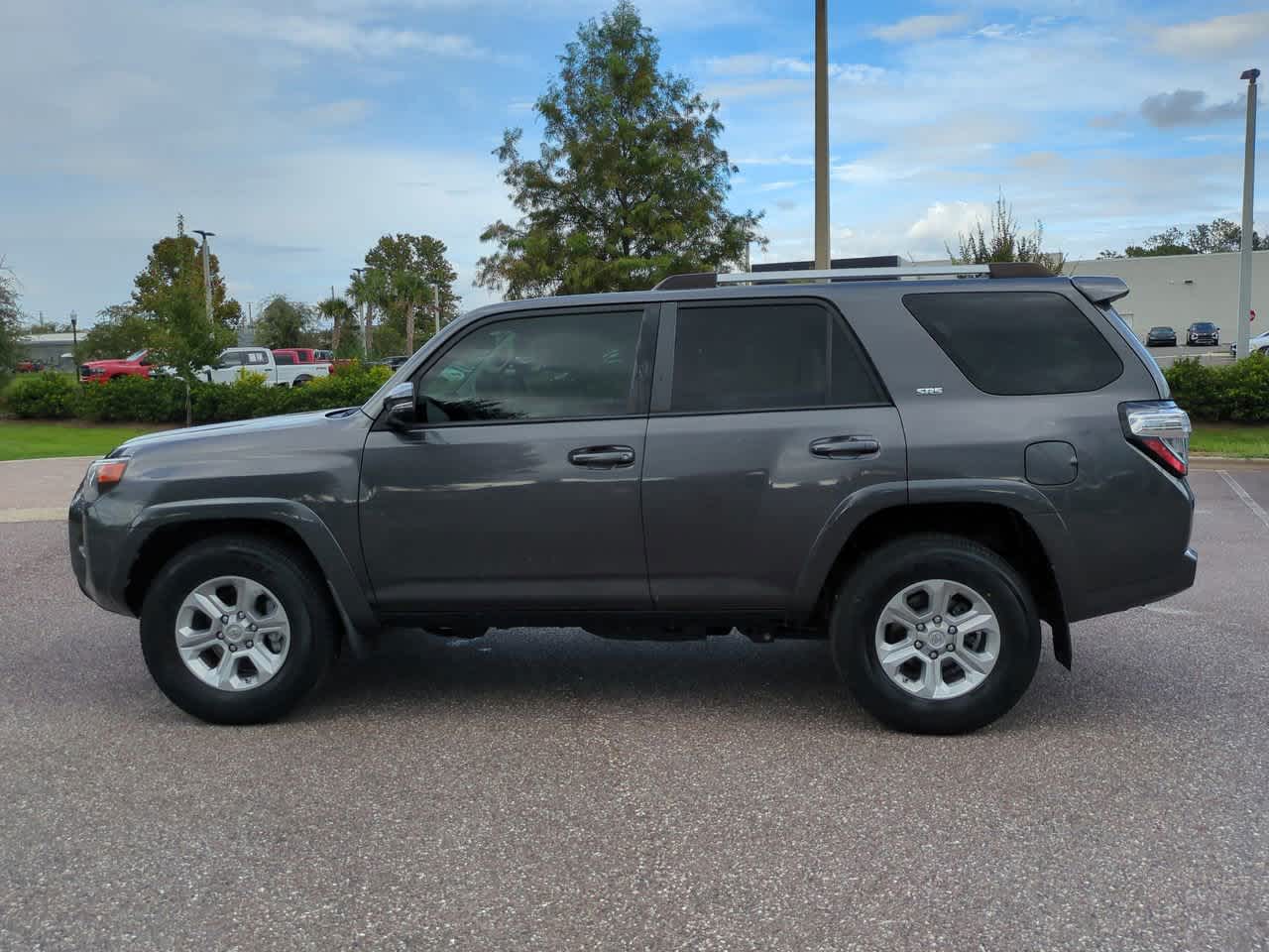 Thumbnail: 2021 Toyota 4Runner - 3