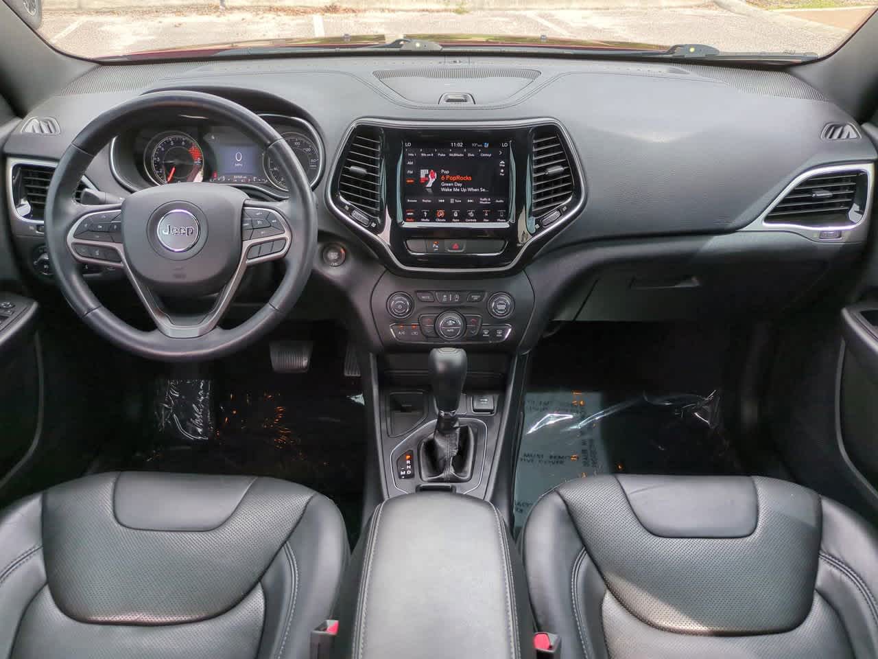 Thumbnail: 2019 Jeep Cherokee - 14