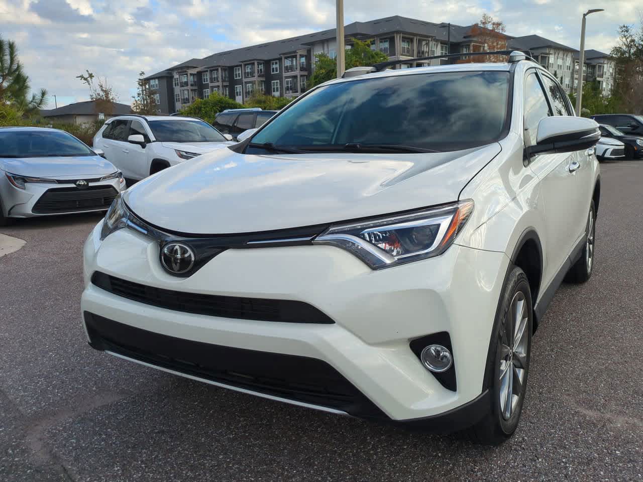 Thumbnail: 2018 Toyota RAV4 - 2