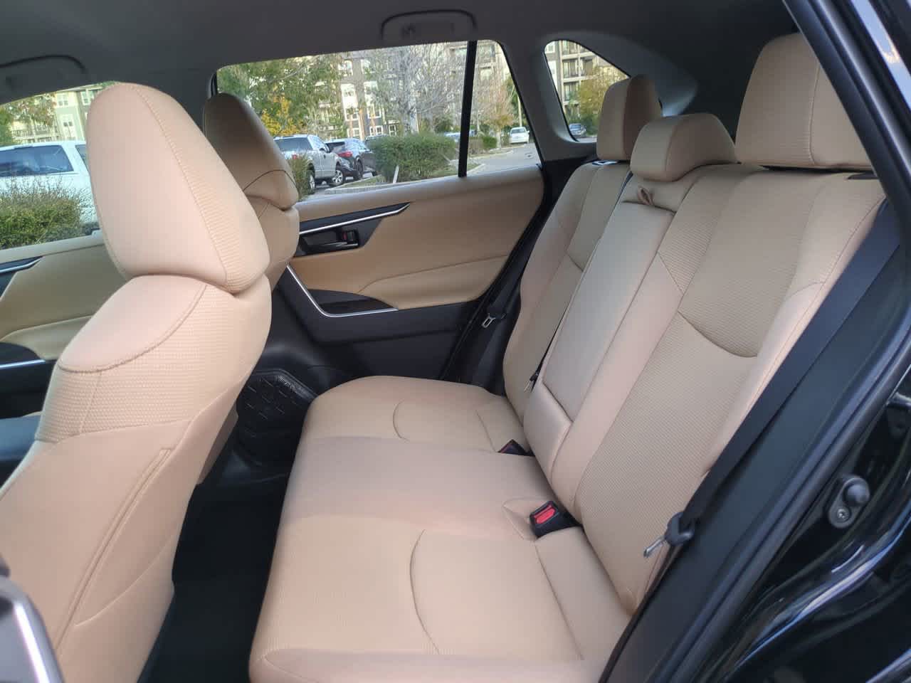 Thumbnail: 2025 Toyota RAV4 - 13