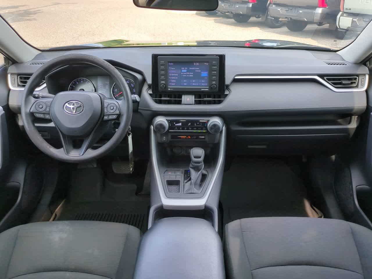 Thumbnail: 2021 Toyota RAV4 - 14