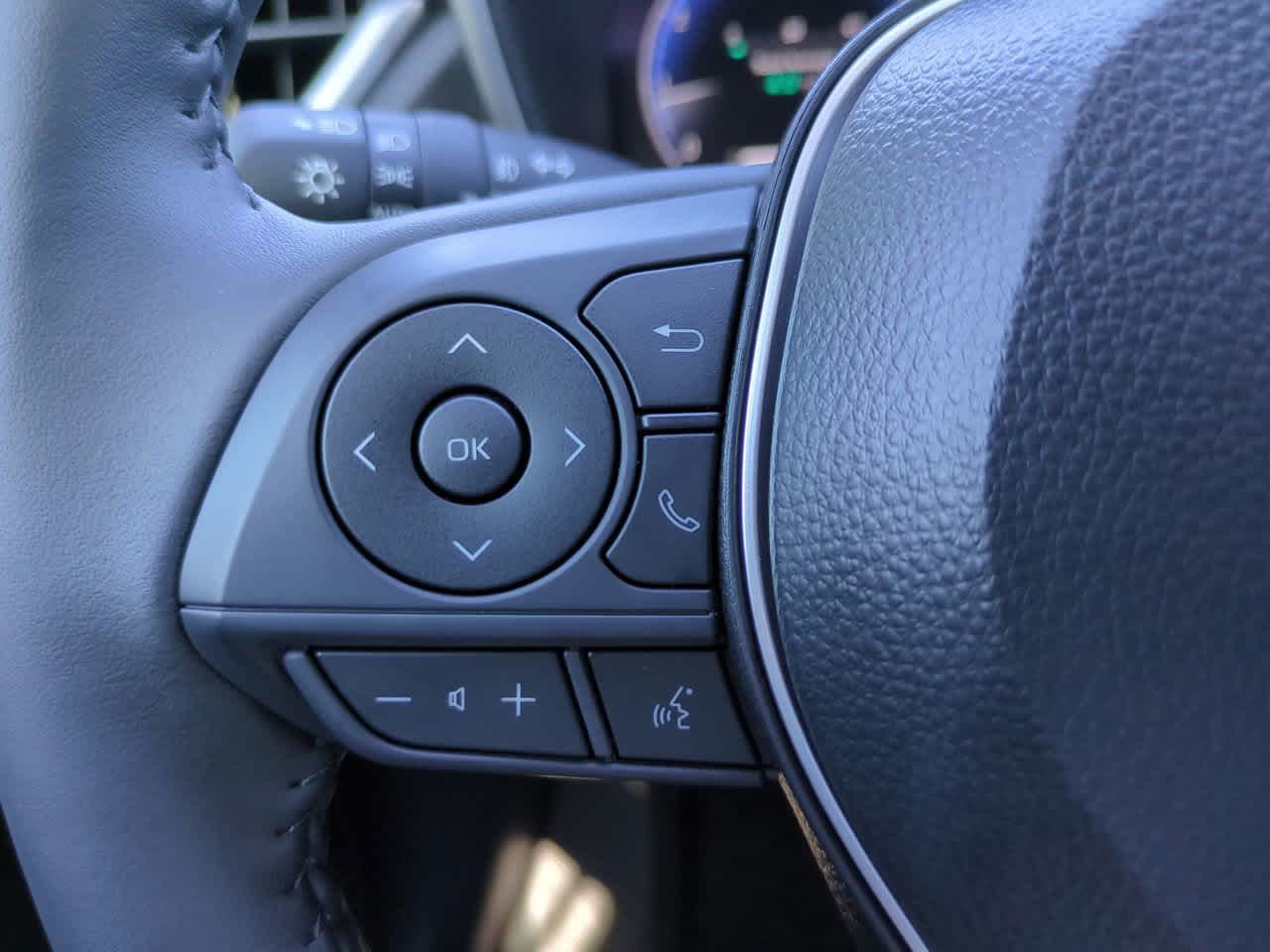 Thumbnail: 2026 Toyota Corolla Cross - 24