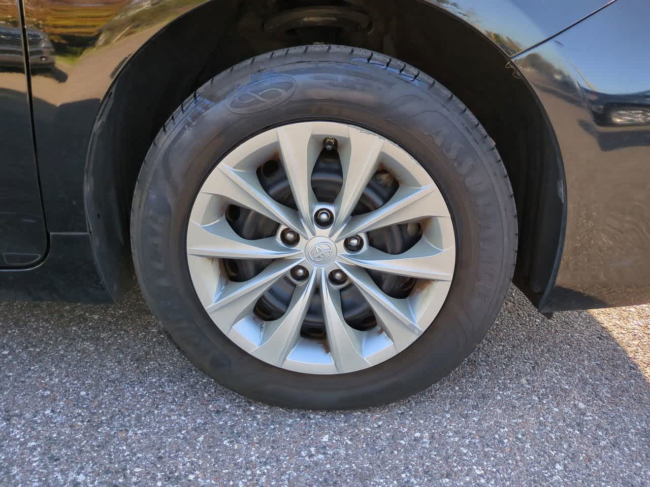 Thumbnail: 2016 Toyota Camry - 11