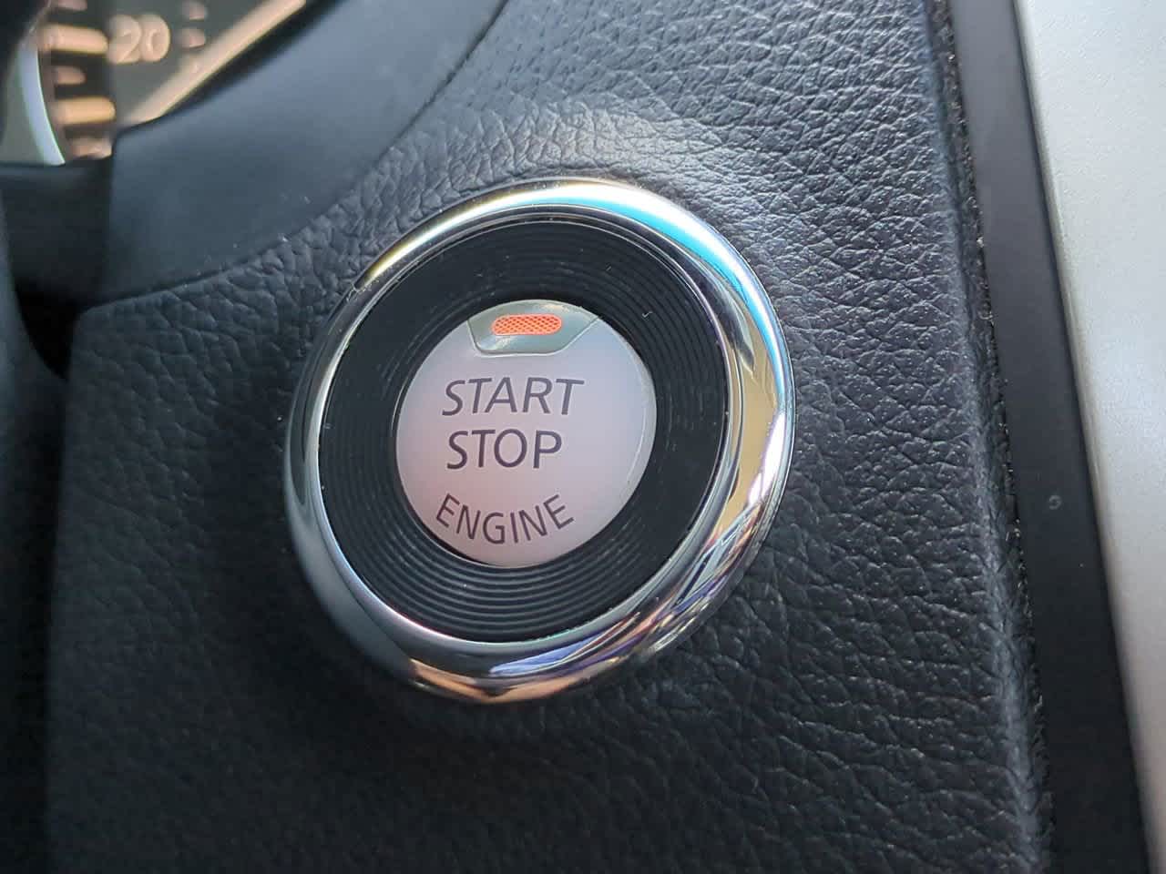 Thumbnail: 2018 Nissan Altima - 25