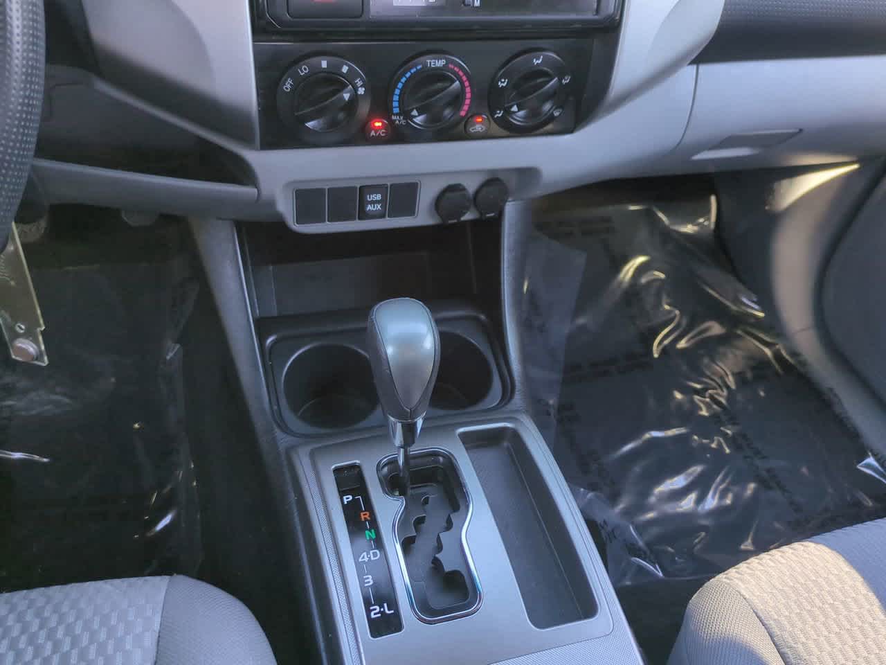 Thumbnail: 2013 Toyota Tacoma - 17