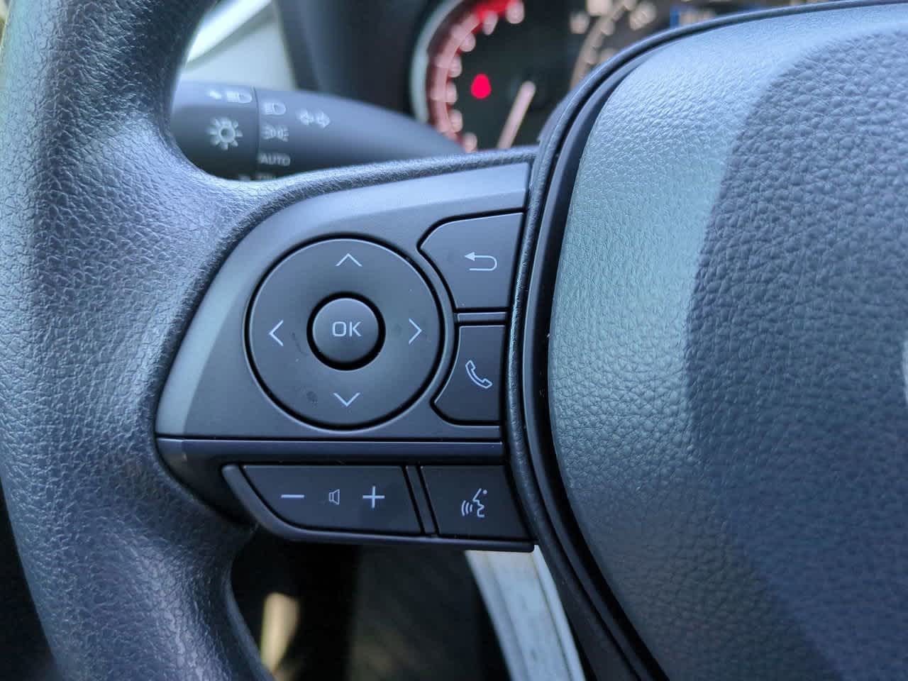 Thumbnail: 2025 Toyota RAV4 - 23