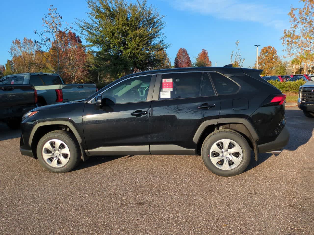 Thumbnail: 2025 Toyota RAV4 - 3