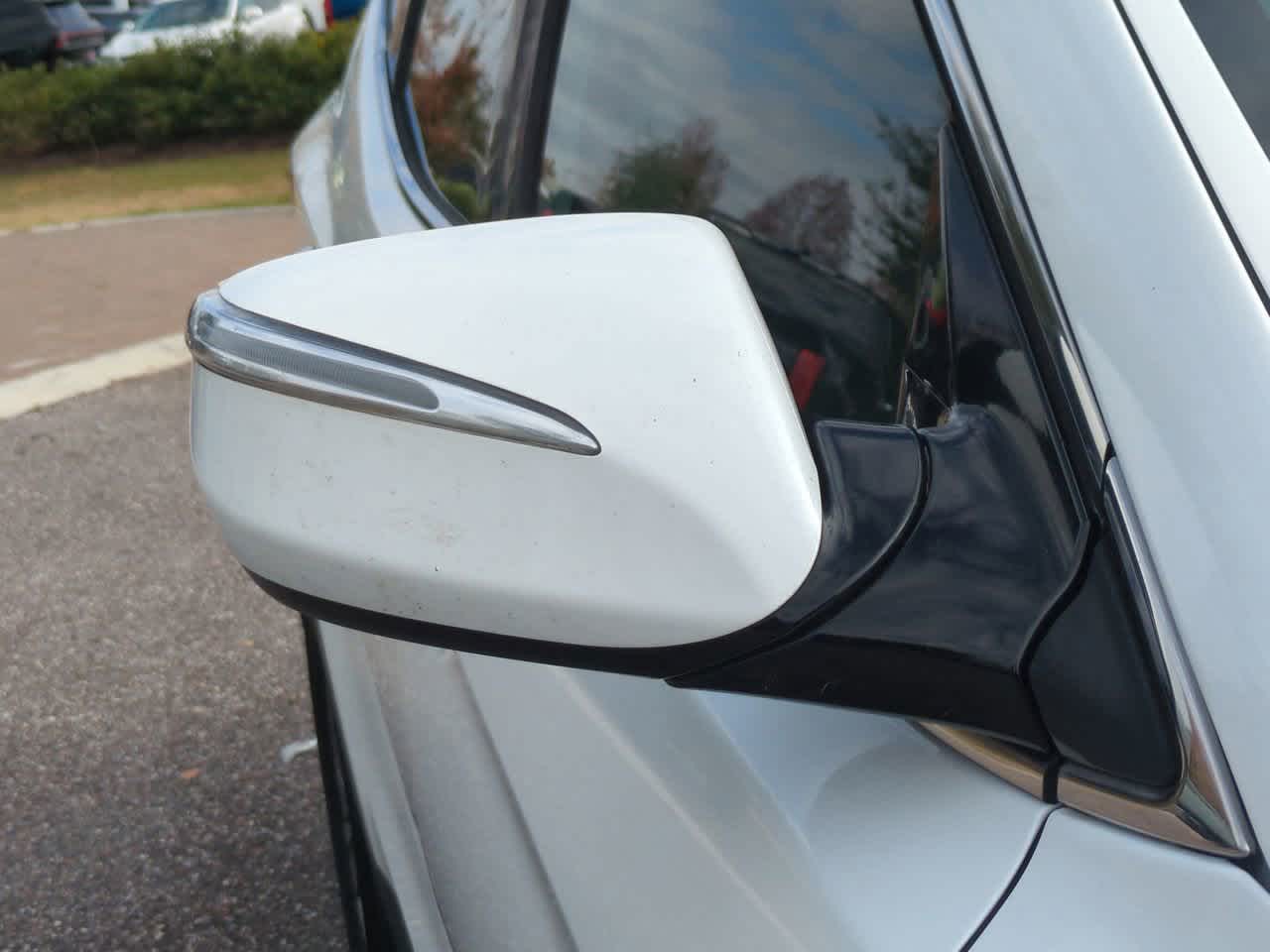 Thumbnail: 2016 Hyundai Santa Fe - 12