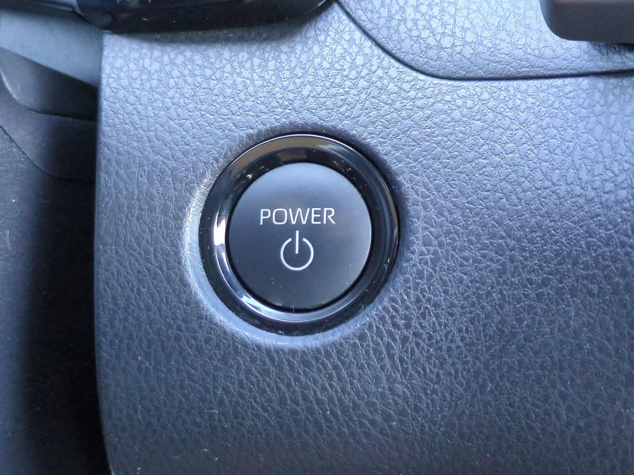 Thumbnail: 2025 Toyota Camry - 25