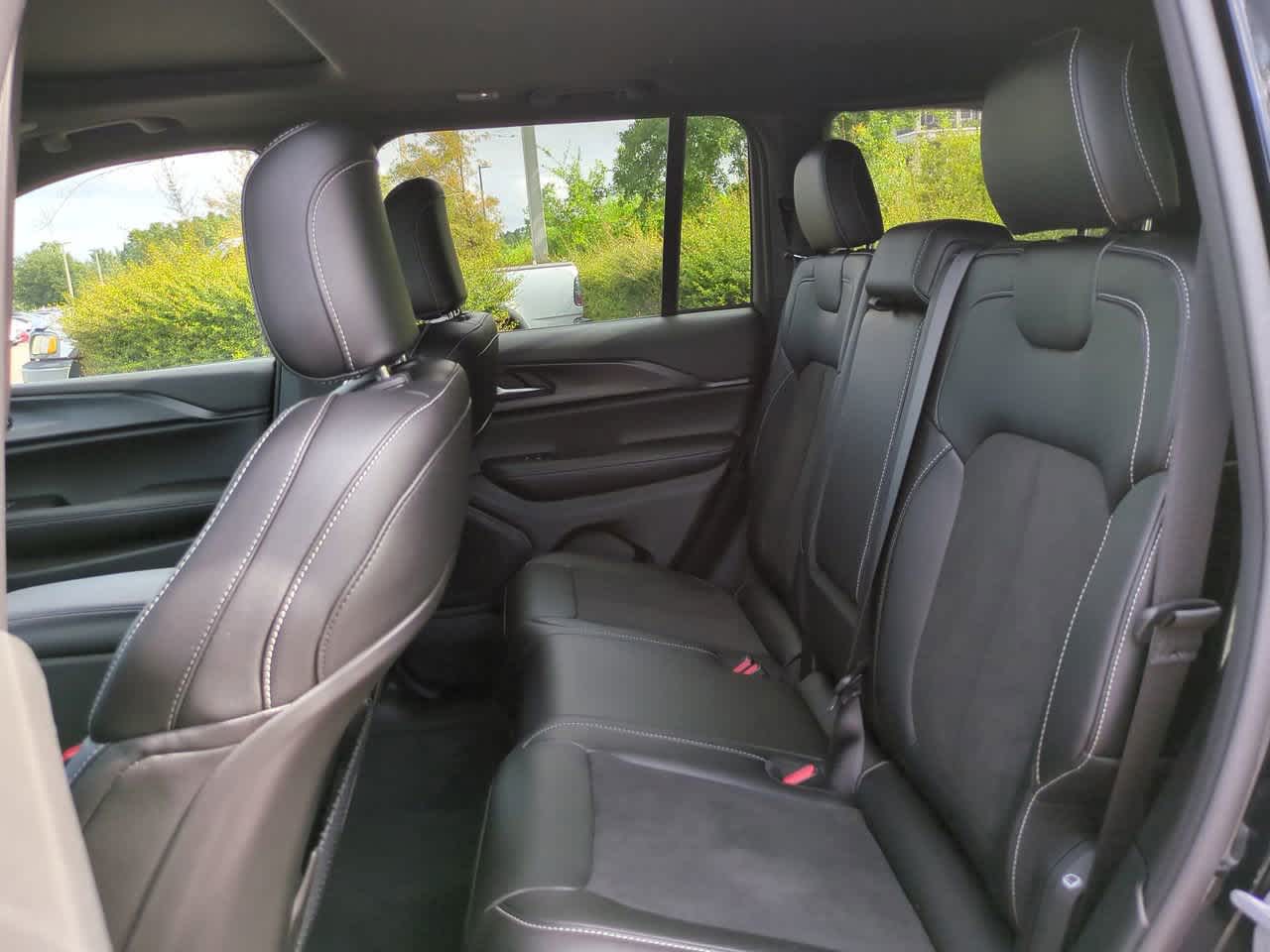 Thumbnail: 2025 Jeep Grand Cherokee - 13