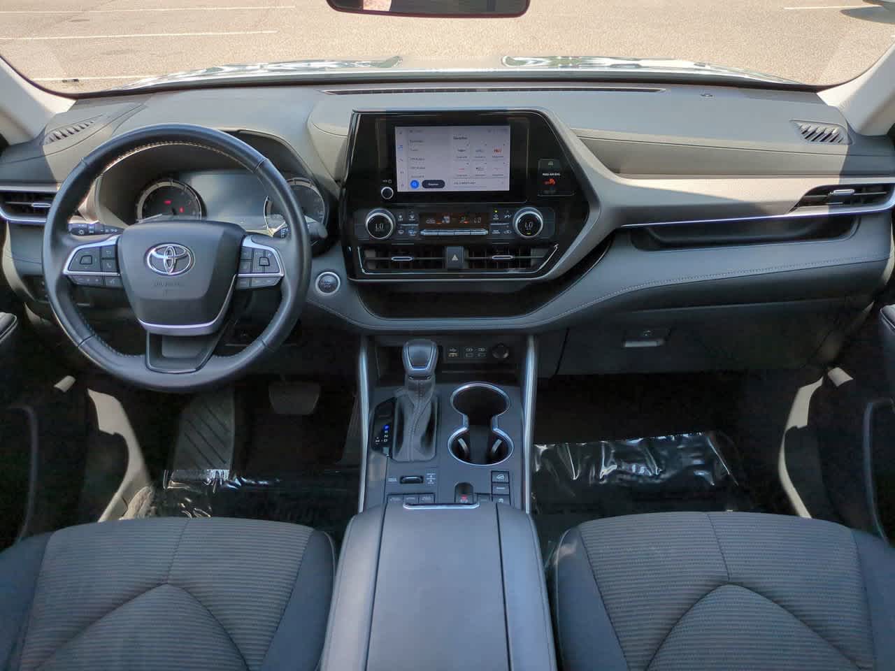 Thumbnail: 2024 Toyota Highlander - 14