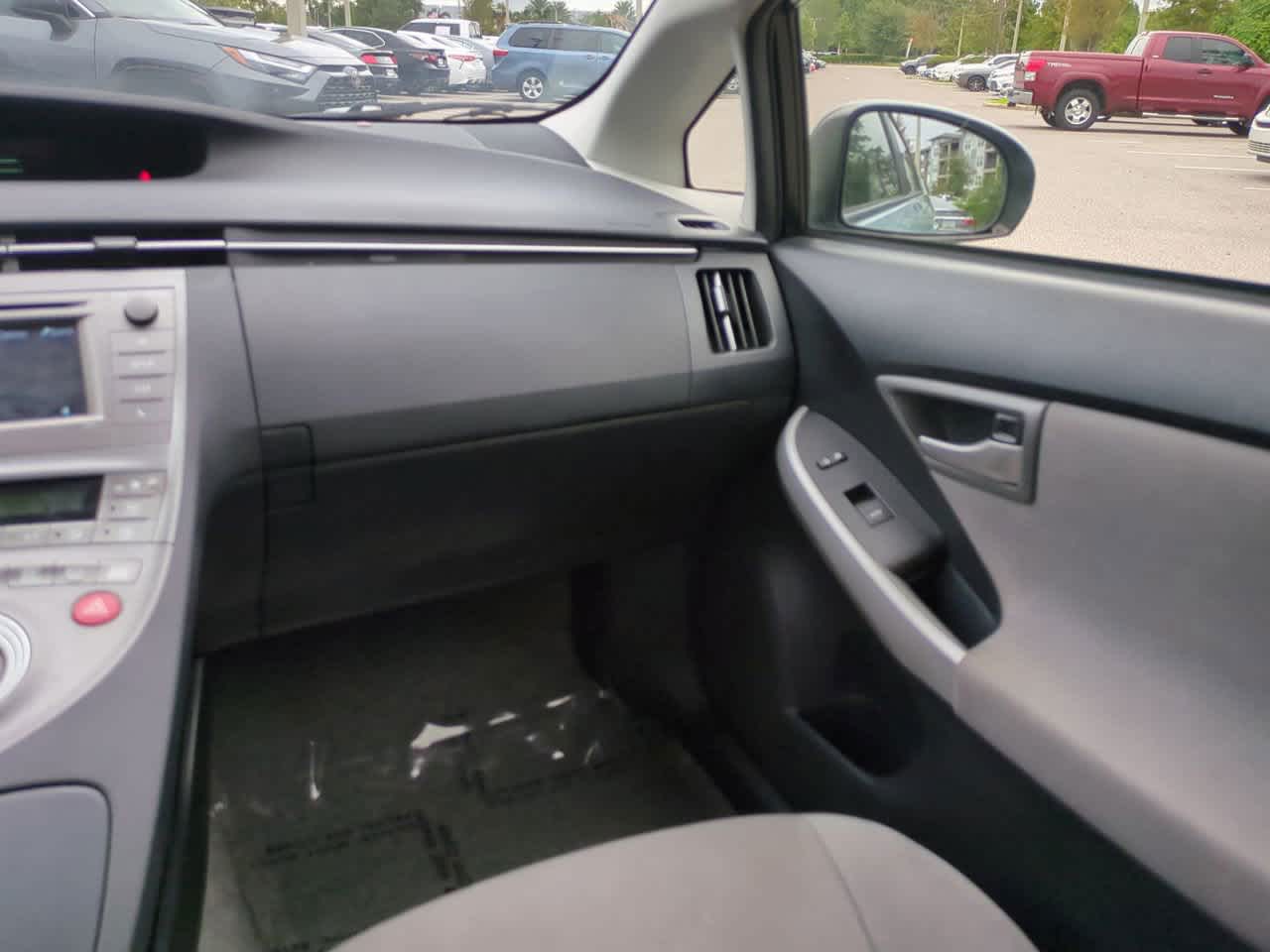 Thumbnail: 2015 Toyota Prius - 16