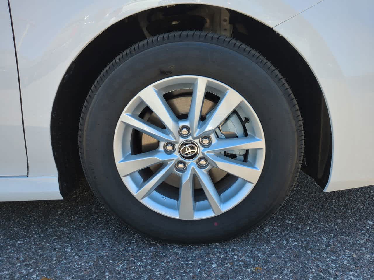 Thumbnail: 2026 Toyota Camry - 11