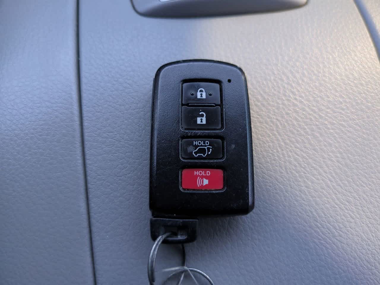 Thumbnail: 2018 Toyota Highlander - 30