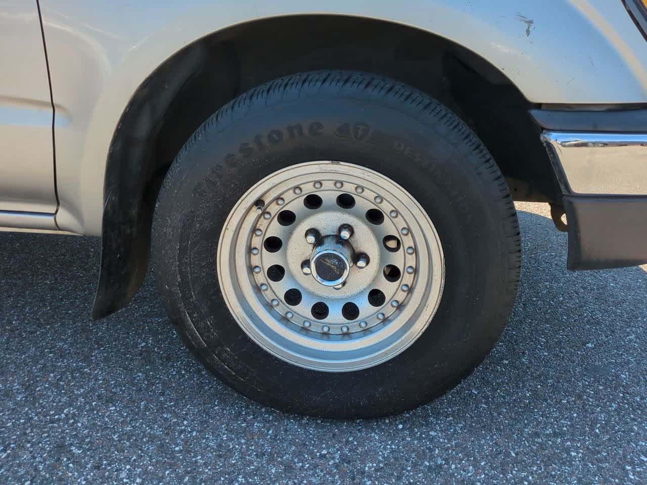 Thumbnail: 2003 Toyota Tacoma - 11