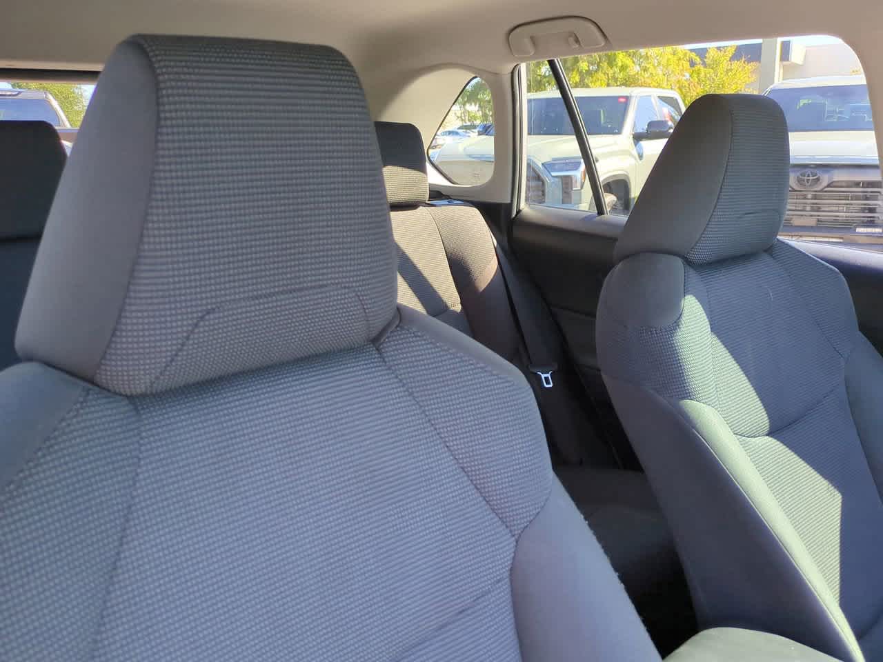 Thumbnail: 2022 Toyota RAV4 - 7