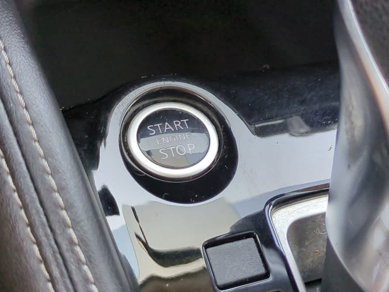 Thumbnail: 2018 Nissan Kicks - 25