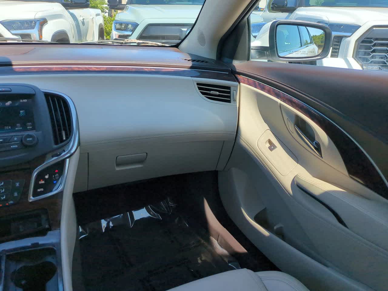 Thumbnail: 2016 Buick LaCrosse - 16