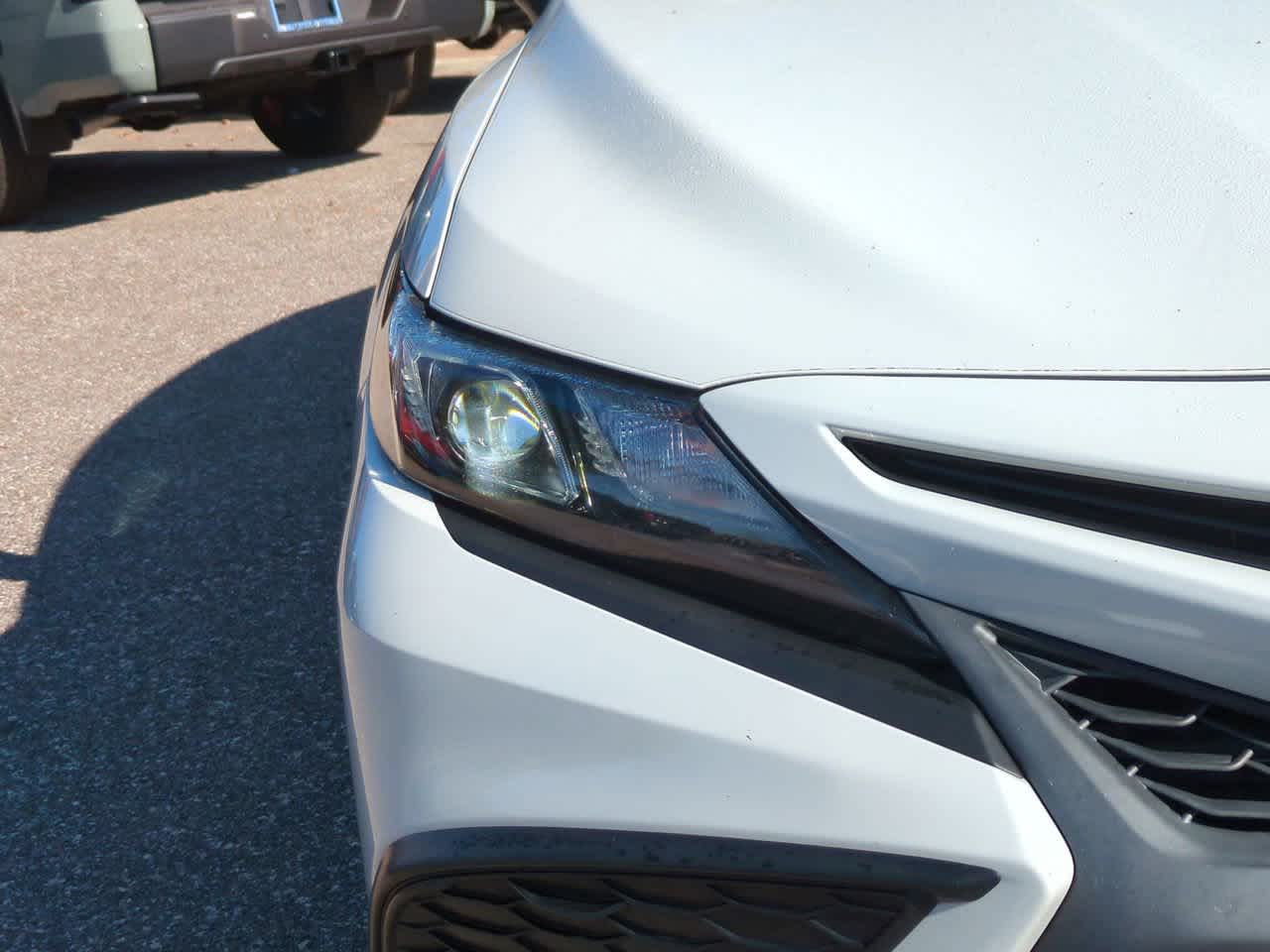 Thumbnail: 2022 Toyota Camry - 10