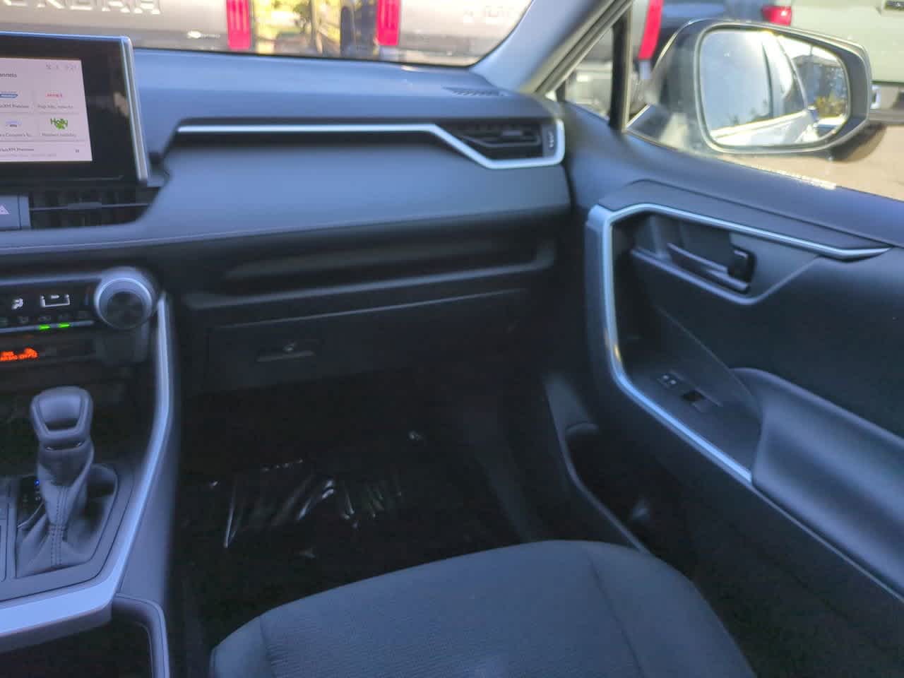 Thumbnail: 2023 Toyota RAV4 - 16